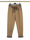 Pantalon beige à détails carreaux 🎀